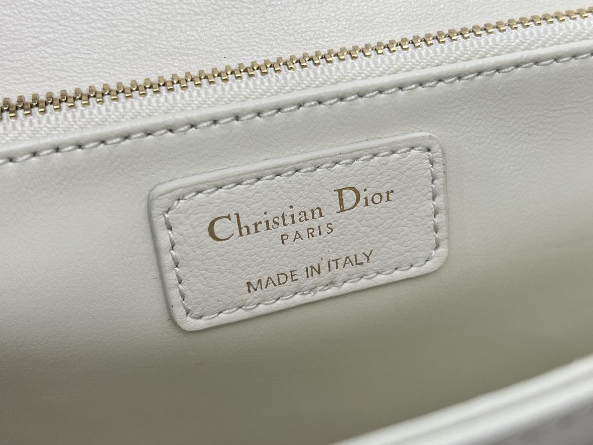 디올 Miss Dior Top Handle