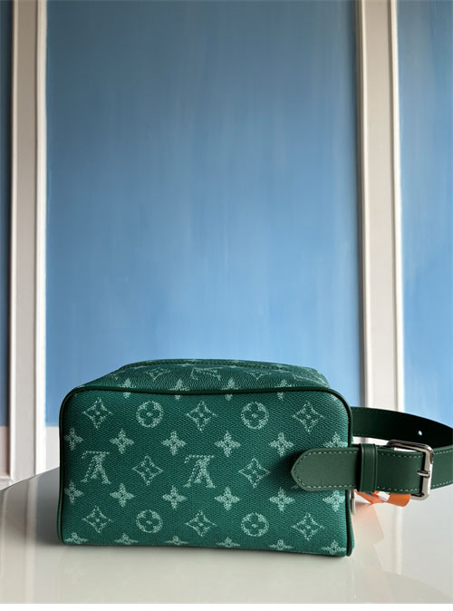 루이비통 락커 돕 키트 헤리티지 모노그램 M12688