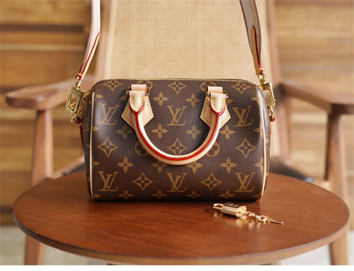 루이비통 스피디 반둘리에 20 토트백 M46222