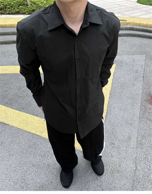 셀린느 24ss 트리옹프 로고 자수 린넨 셔츠