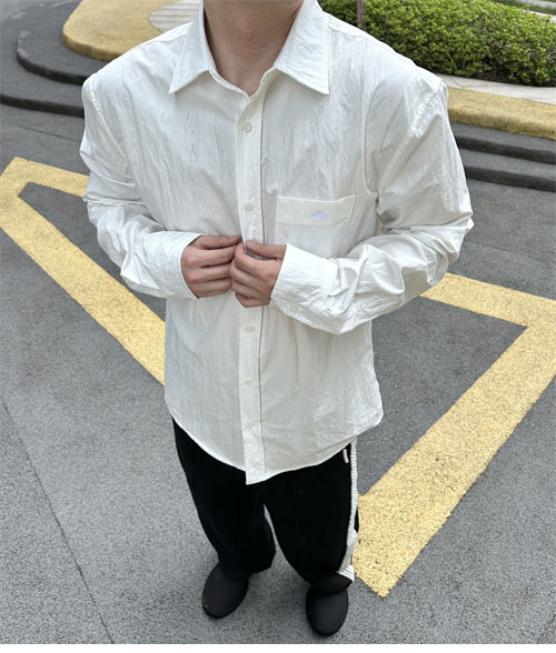 셀린느 24ss 트리옹프 로고 자수 린넨 셔츠