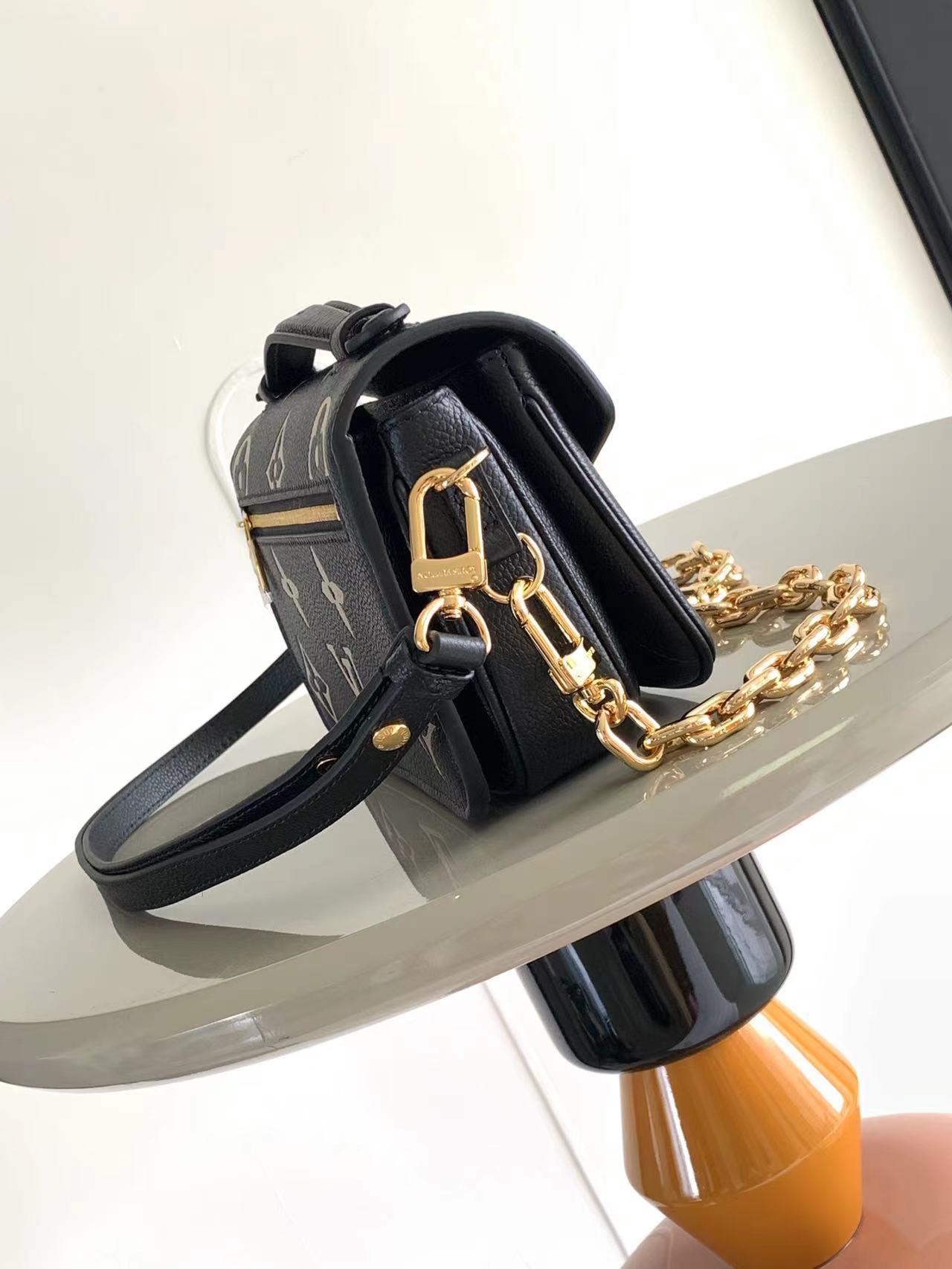 Louis Vuitton Pochette Metis East West Edition