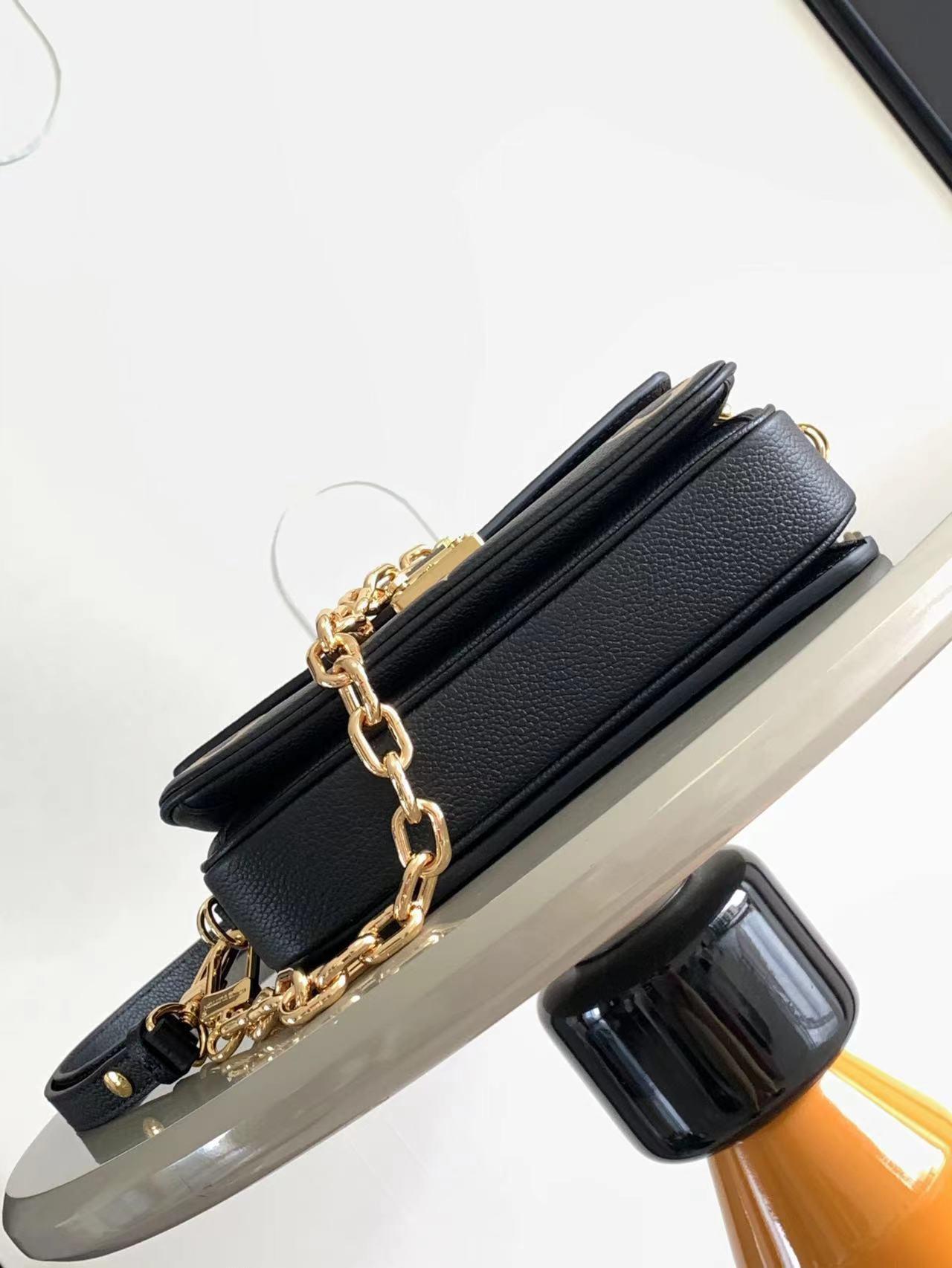 Louis Vuitton Pochette Metis East West Edition