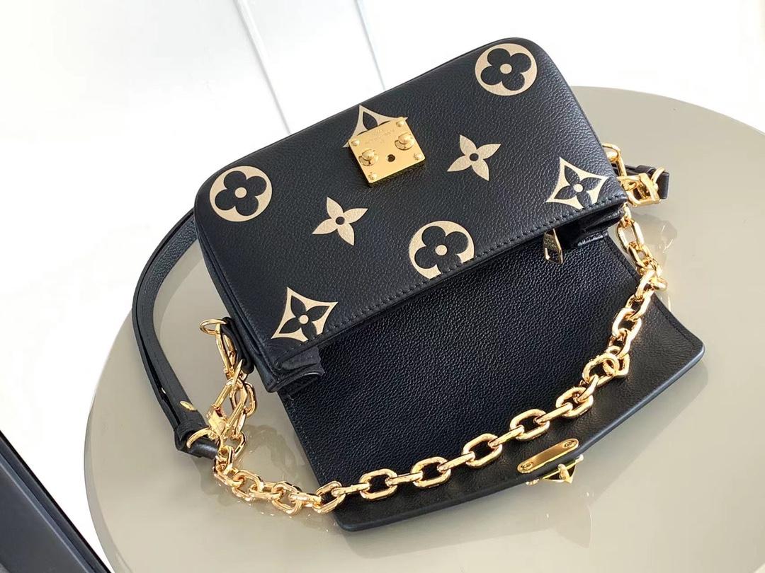 Louis Vuitton Pochette Metis East West Edition