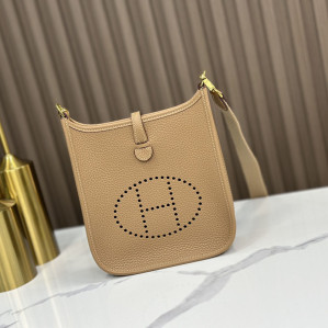 에르메스 미니 에블린 16 Mini Evelyne 16