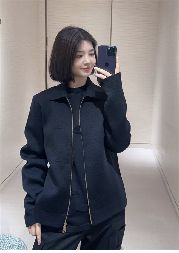 루이비통 모노그램 LV 엠보스드 울 블루종