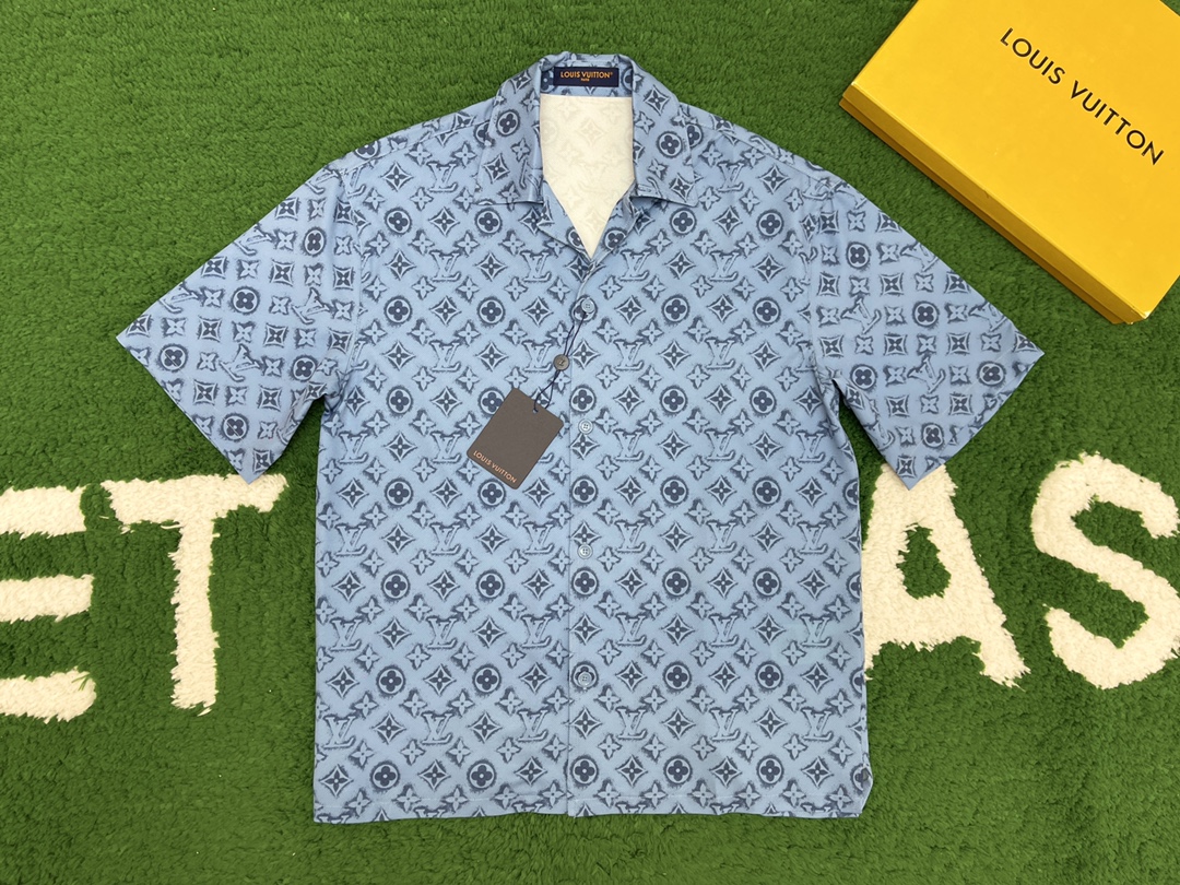 루이비통 24SS 실크 모노그램 쇼트 슬리브 셔츠