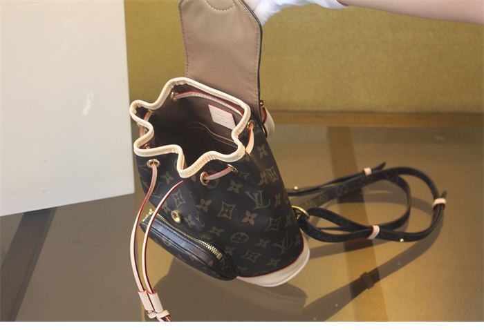 루이비통 모노그램 몽수리 미니 M11199