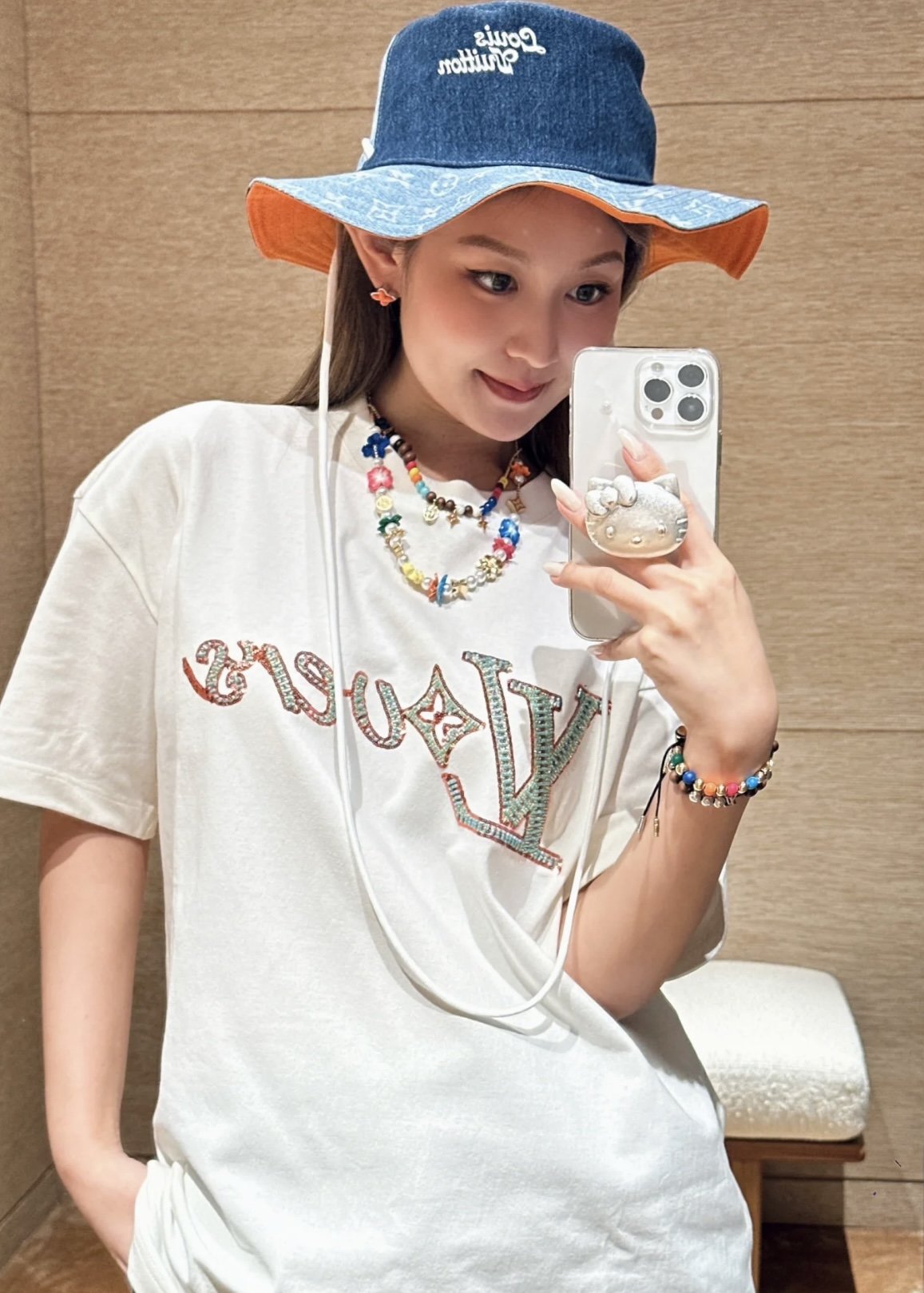 루이비통 비즈 시퀸 LV러버스 시그니처 오가닉 코튼 레귤러핏 반팔 티셔츠