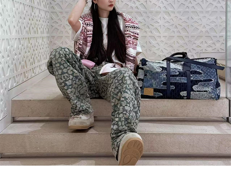 루이비통 x 니고 자카드 데님 팬츠