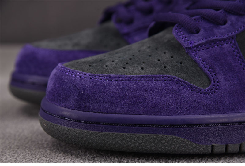 나이키 x 슈프림 SB 덩크 로우 잉크 HQ8487-500