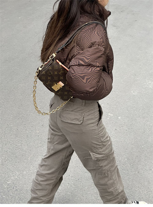 루이비통 모노그램 포쉐트 메티스 이스트 웨스트 M46279