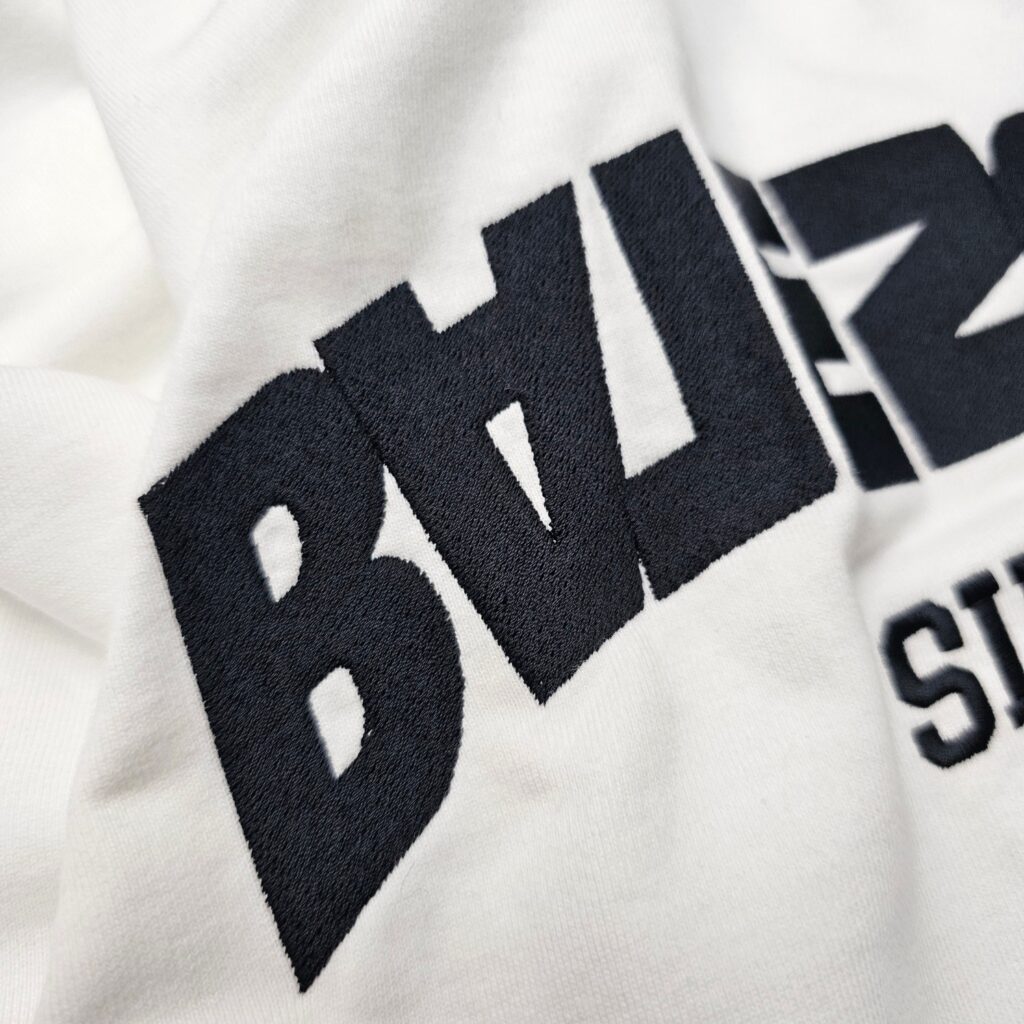 발렌시아가 백 플립 라운드 후드 티셔츠 화이트