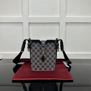 구찌 오리지널 GG 미니 버킷 숄더백 782919