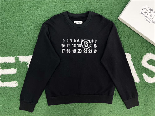 메종 마르지엘라 MM6 로고 크루넥 스웨트셔츠 맨투맨