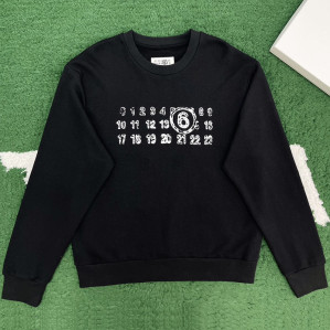 메종 마르지엘라 MM6 로고 크루넥 스웨트셔츠 맨투맨