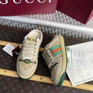 구찌 GG 캔버스 스크리너 뮬