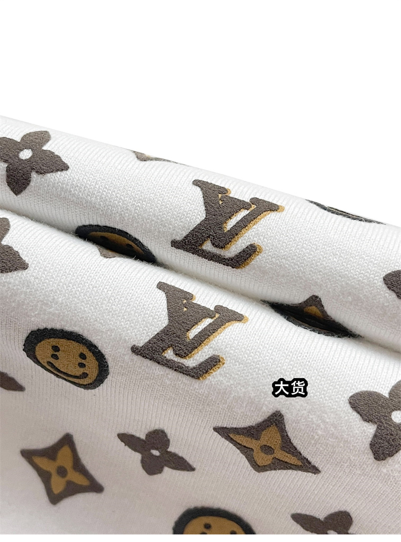 루이비통 x CPFM 모노그램 스마일 반팔 티셔츠