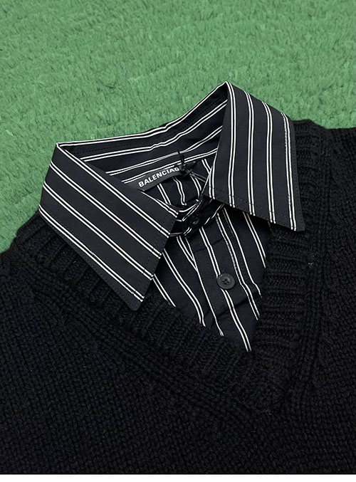 발렌시아가 레이어드 셔츠 V 넥 스웨터 2컬러