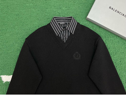 발렌시아가 레이어드 셔츠 V 넥 스웨터 2컬러