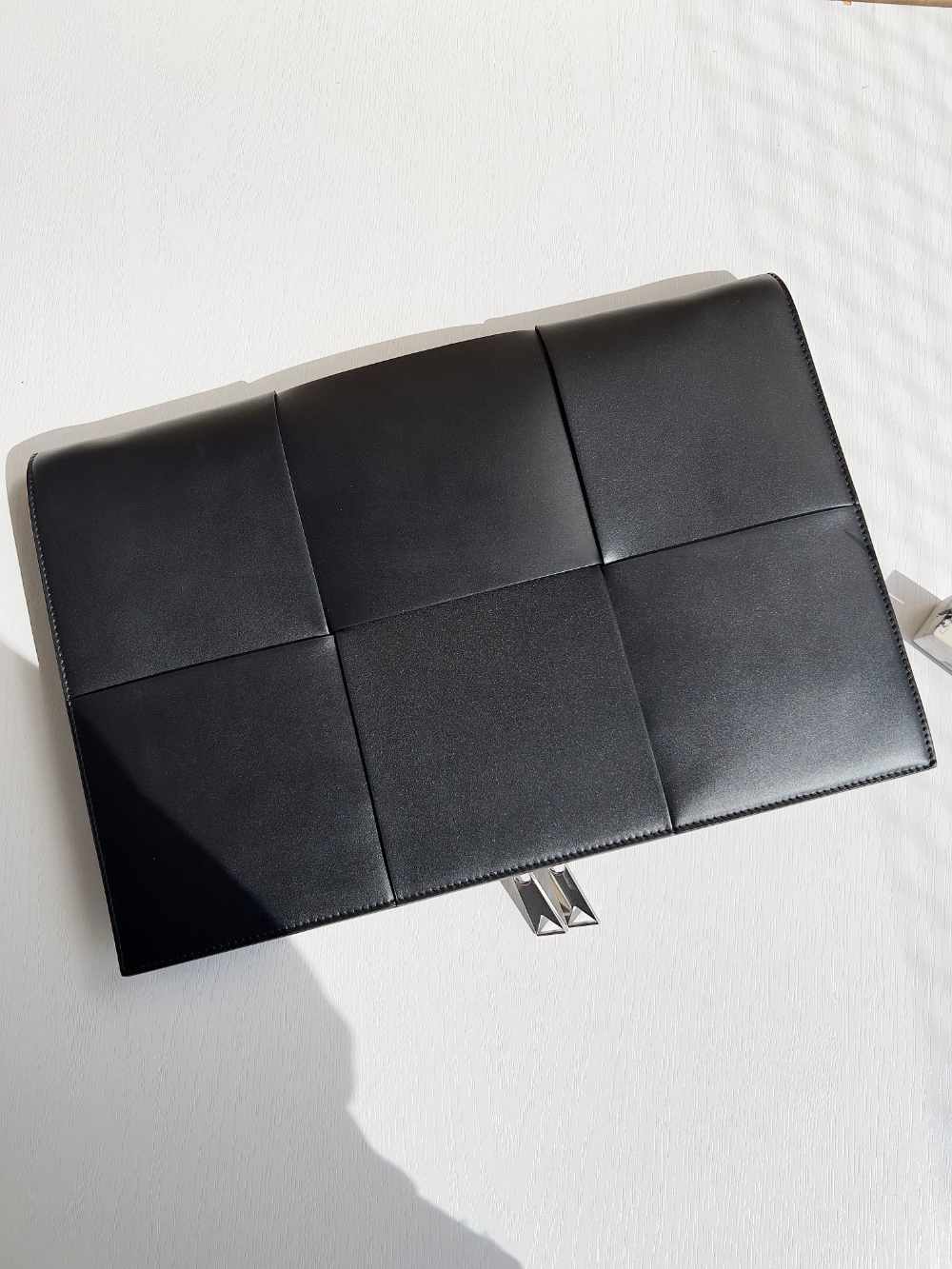 보테가 베네타 Arco Document Case