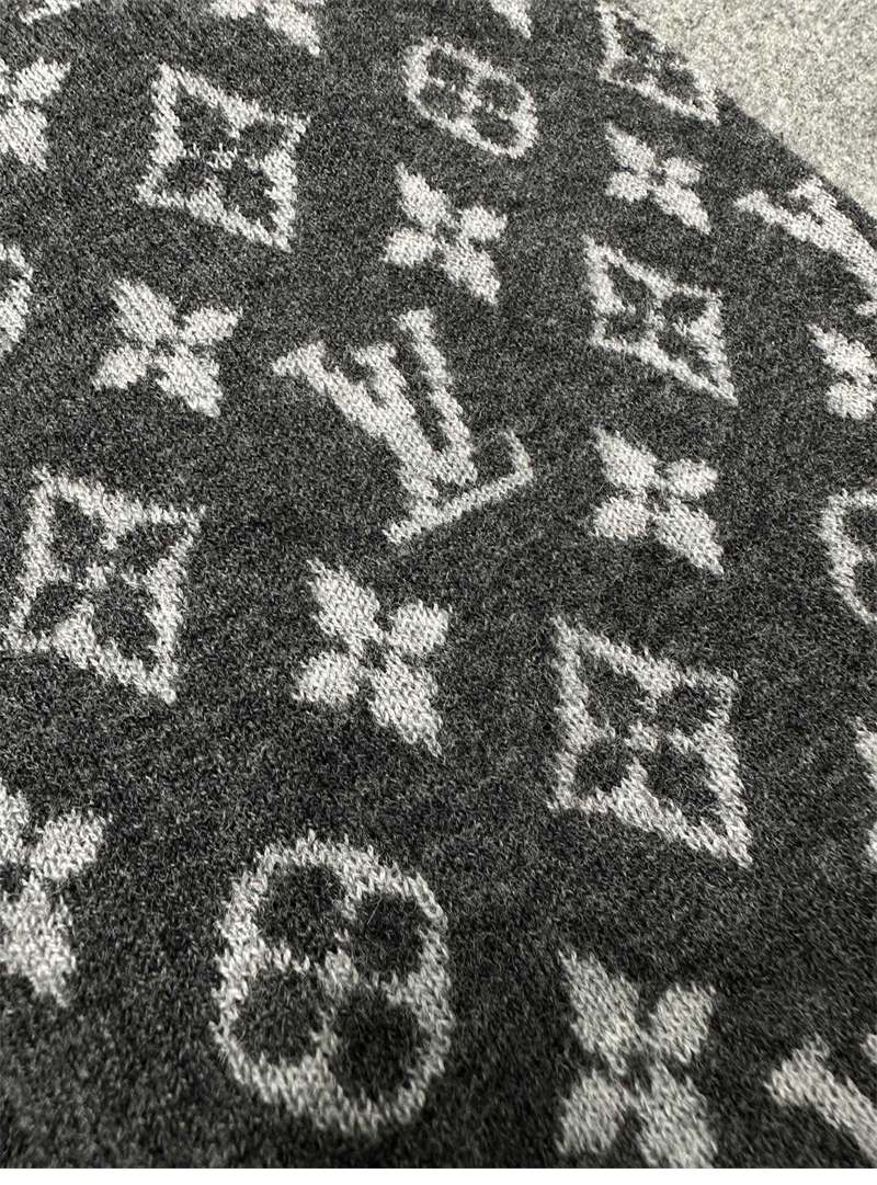 루이비통 모노그램 믹스 캐시미어 V넥 가디건