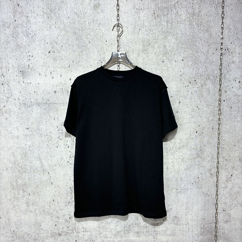 루이비통 스테이플스 에디션 인사이드 아웃 반팔 티셔츠 2컬러