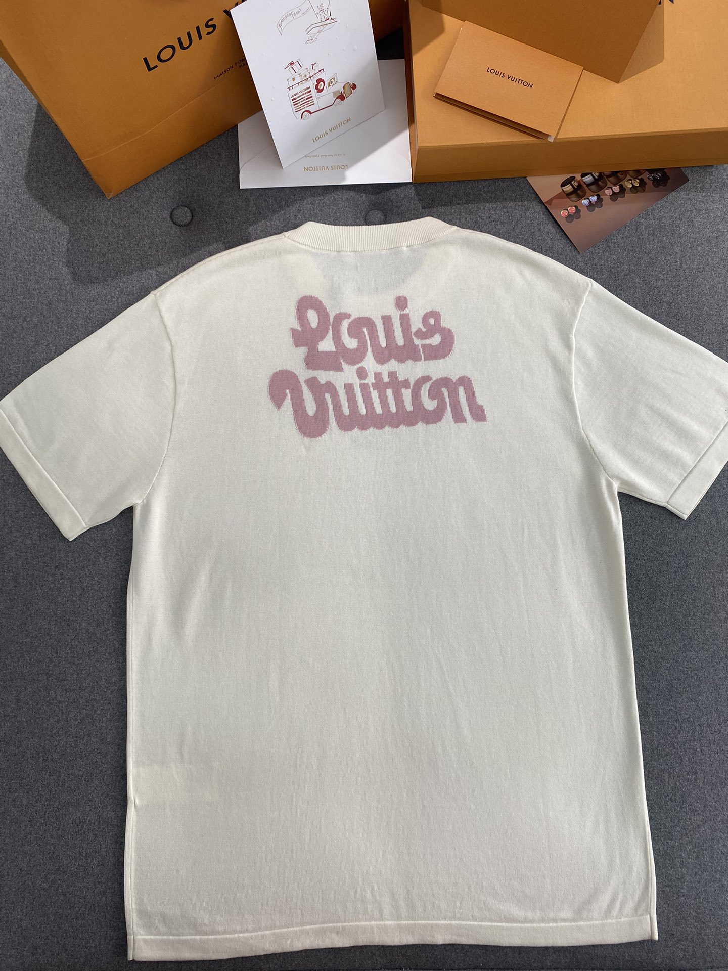 루이비통 X 타일러 블루밍 LV 인따르시아 시그니처 니트 크루넥 반팔 티셔츠