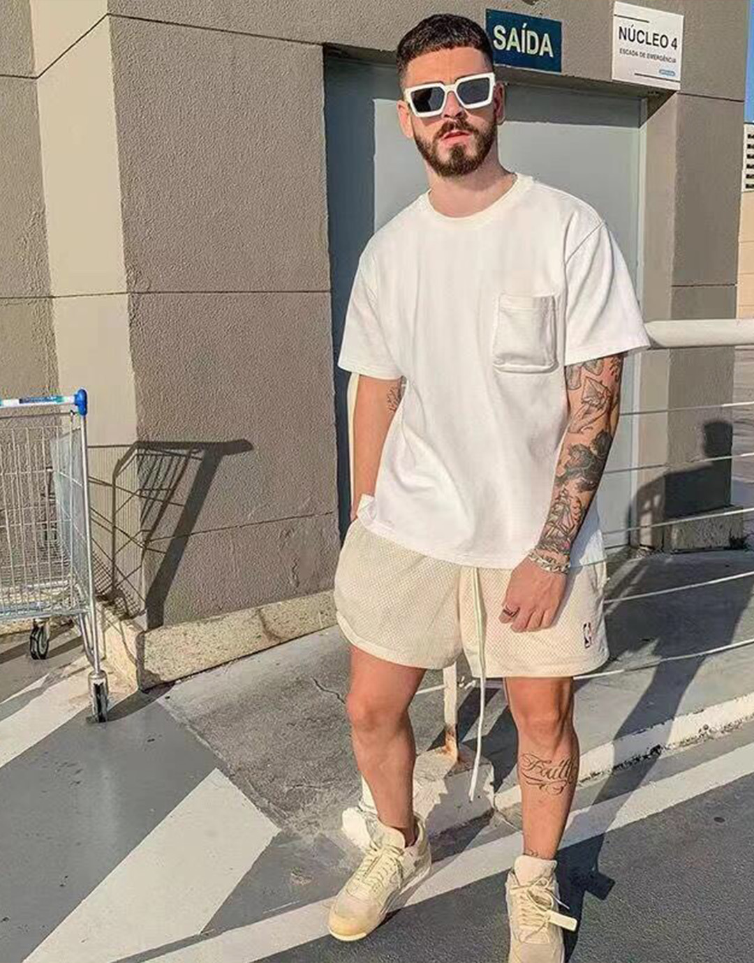 루이비통 LVSE 하프 다미에 포켓 티셔츠 “2COLOR”