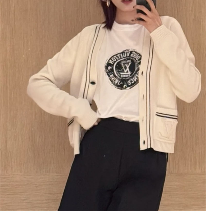 루이비통 스트라이프 엑센트 가디건 （터보）