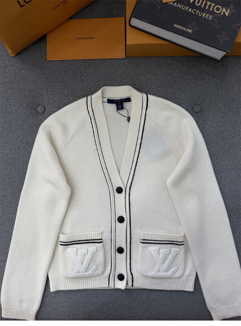 루이비통 스트라이프 엑센트 가디건 （터보）