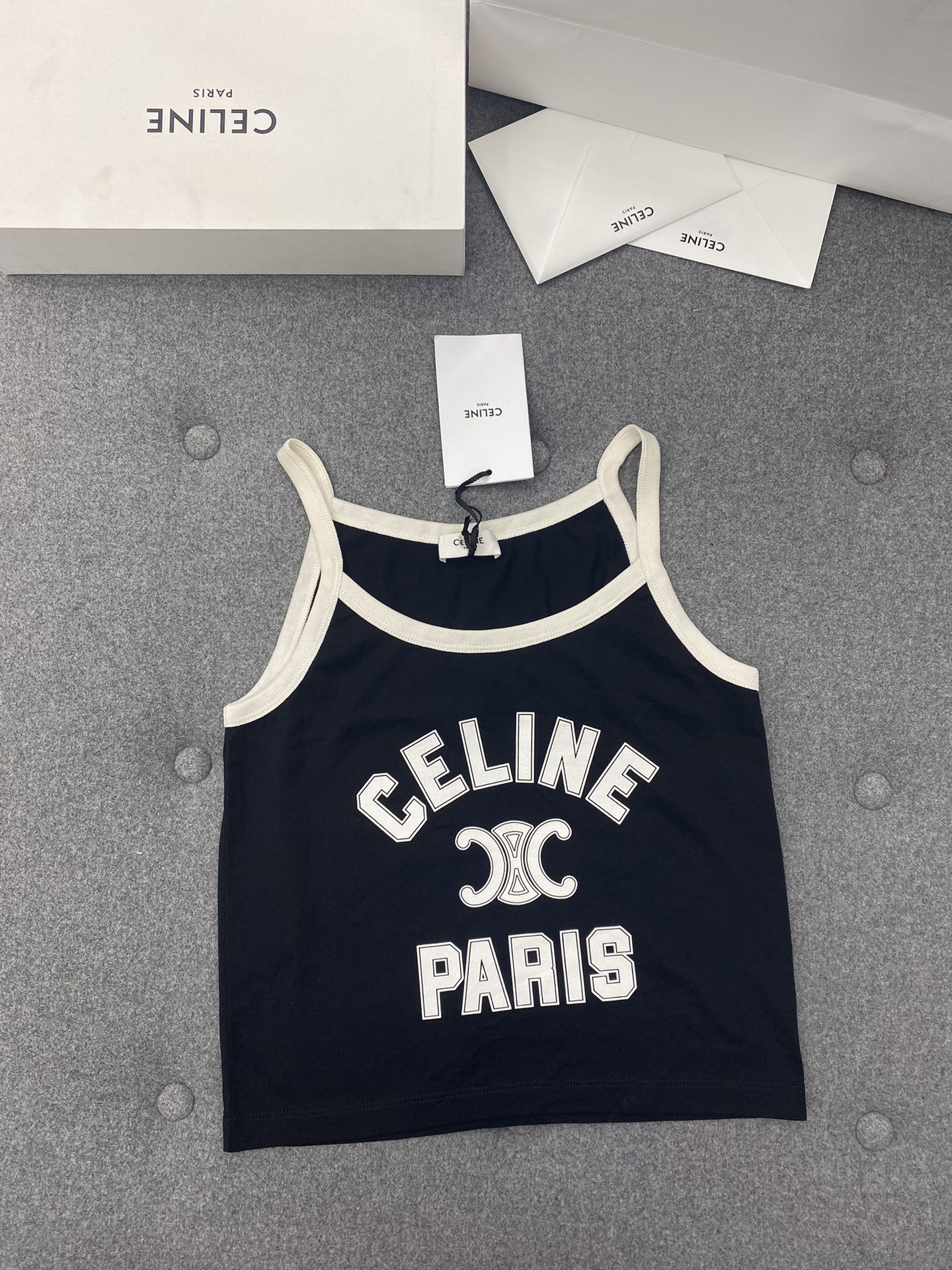 셀린느 24SS PARIS 크롭 탱크 탑