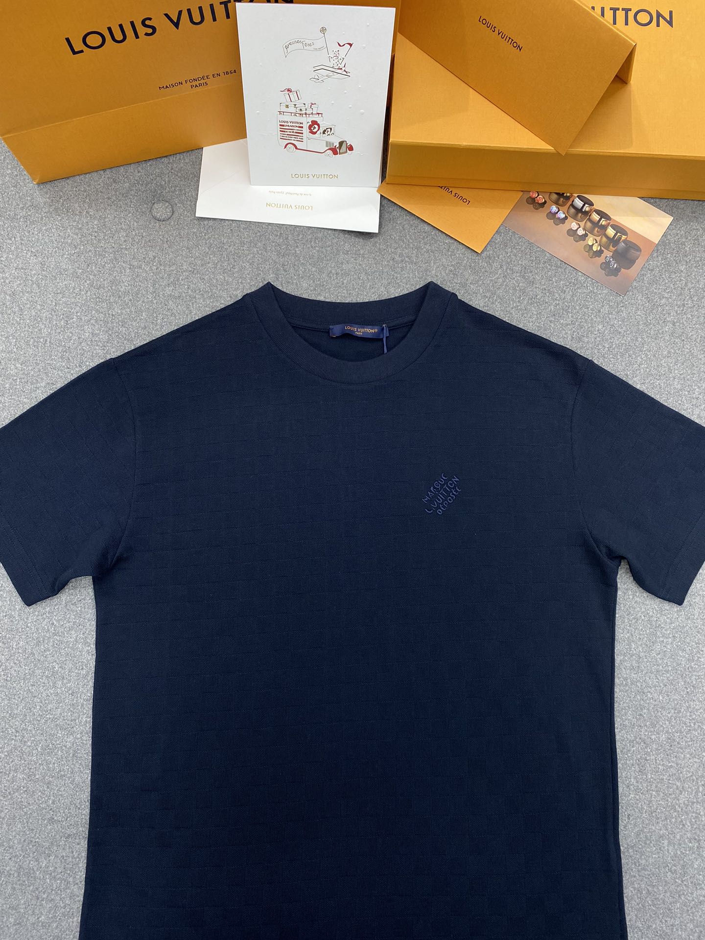 루이비통 다미에 모노그램 피케 반팔 티셔츠 “2COLOR”