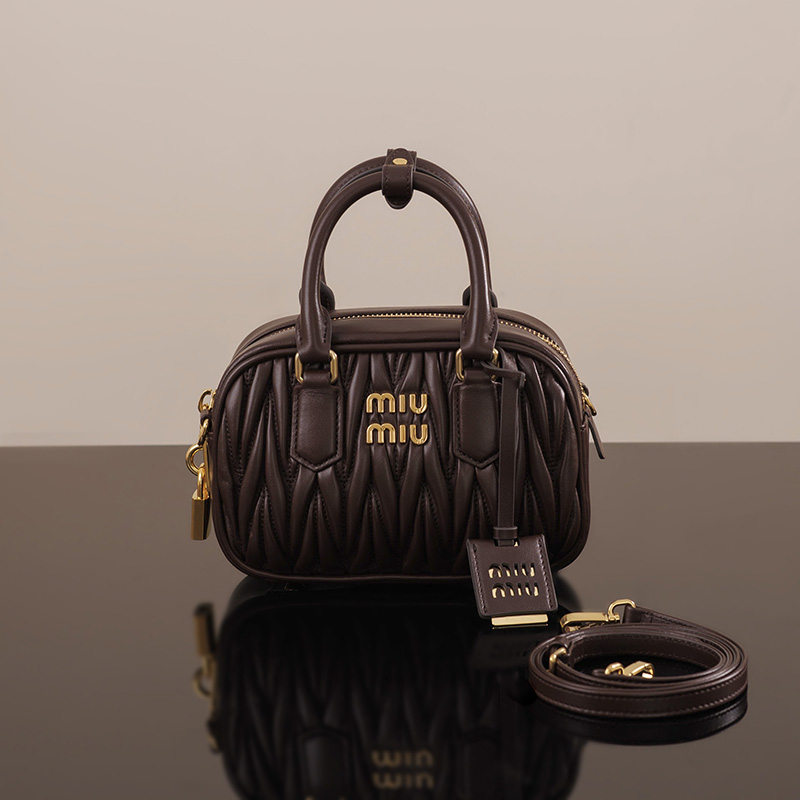 미우미우 아르카디 마테라쎄 나파 가죽 숄더 백 브라운 5BB123