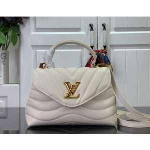 Louis Vuitton Hold Me