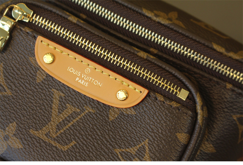루이비통 미니 범백 모노그램 M82335