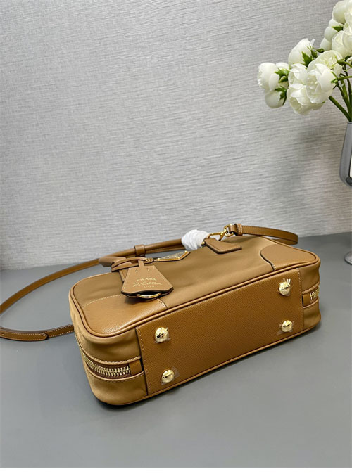 프라다 리에디션 1978 사피아노 리나일론 스몰 투 핸들백