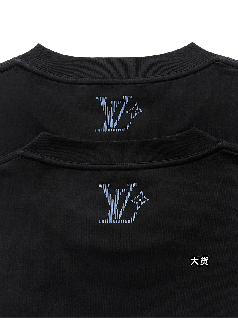 루이비통 25SS 이리데슨트 LV 남성 반팔 티셔츠