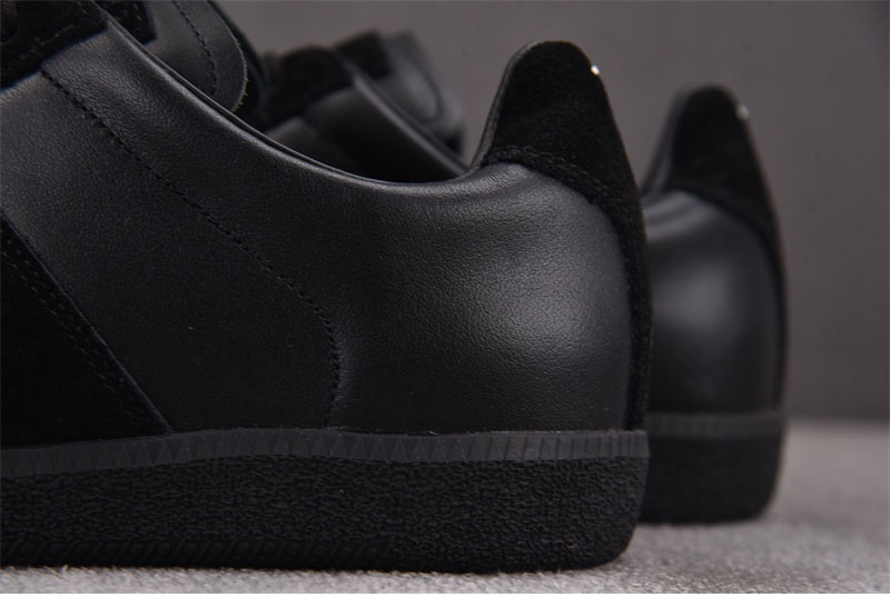 메종마르지엘라 레플리카 독일군 스니커즈