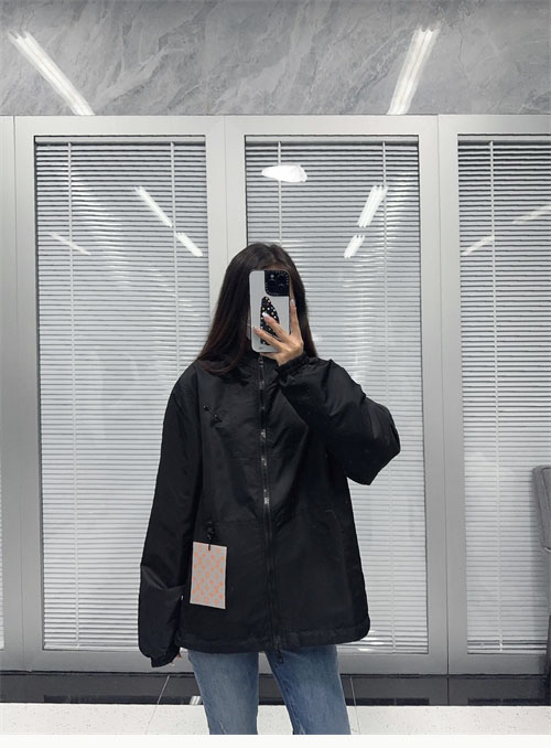 루이비통 리버서블 윈드브레이커 모노그램 3컬러