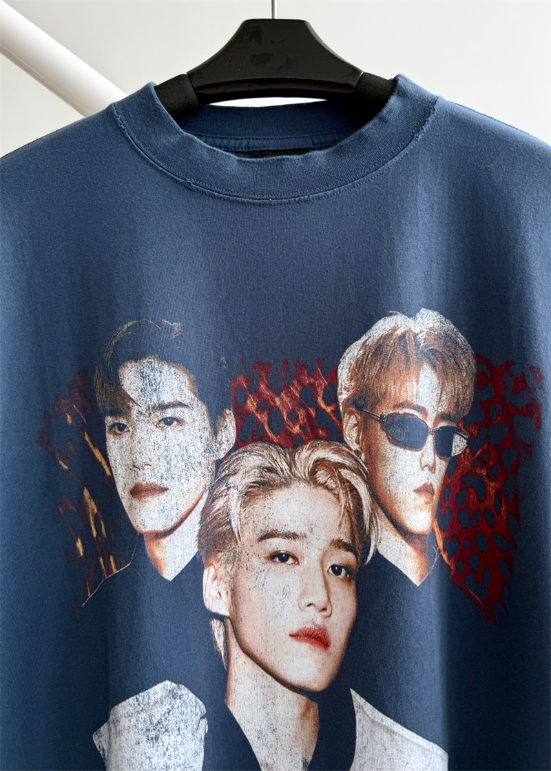 발렌시아가 피피 끄릿 오버사이즈 반팔 티셔츠