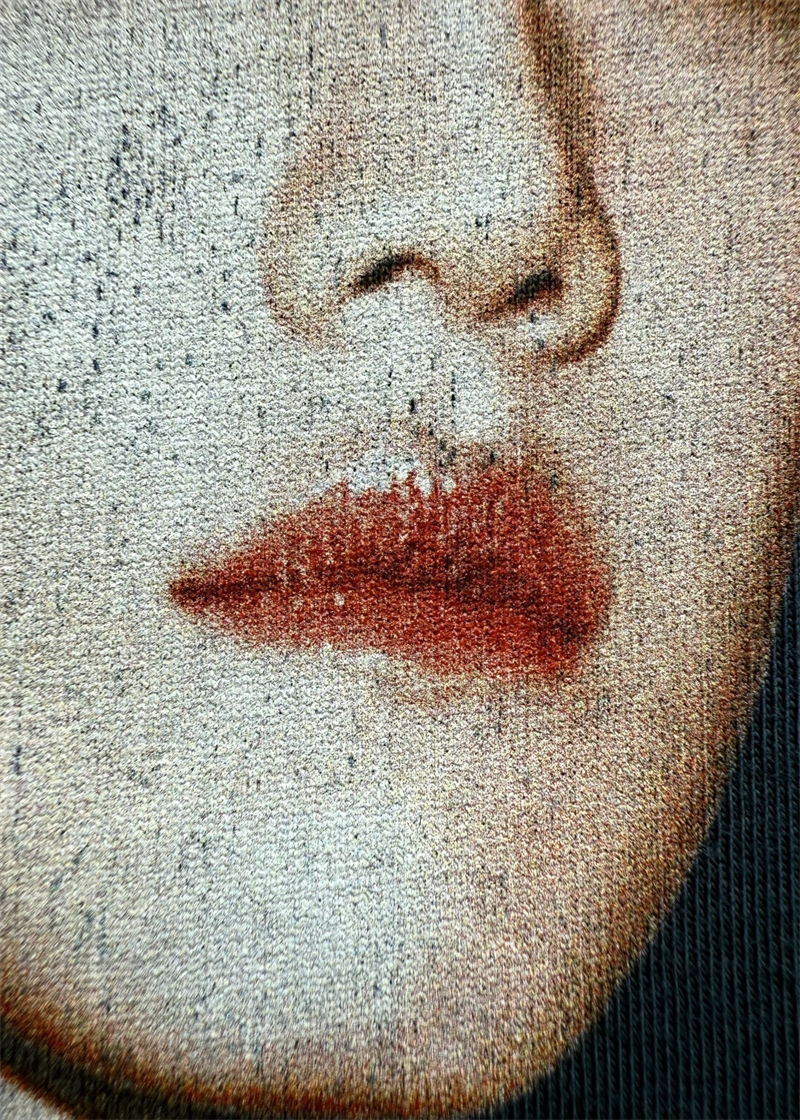 발렌시아가 피피 끄릿 오버사이즈 반팔 티셔츠