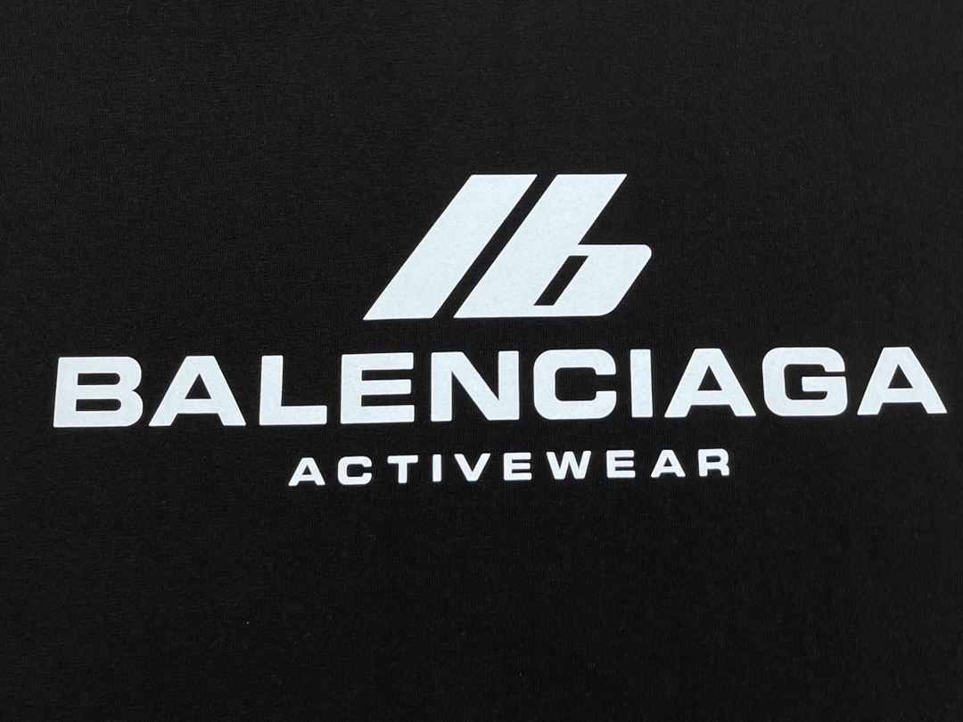 발렌시아가 액티브웨어 빈티지 저지 미디엄핏 반팔 티셔츠 “2COLOR”