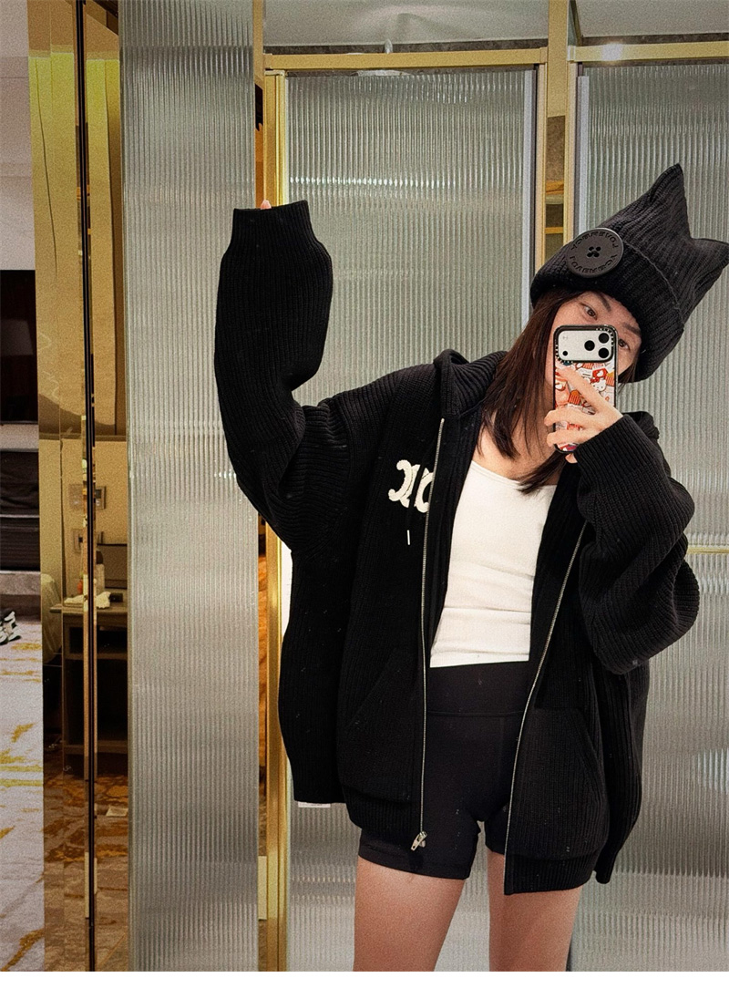 셀린느 트리옹프 후드 집업 가디건（레어）