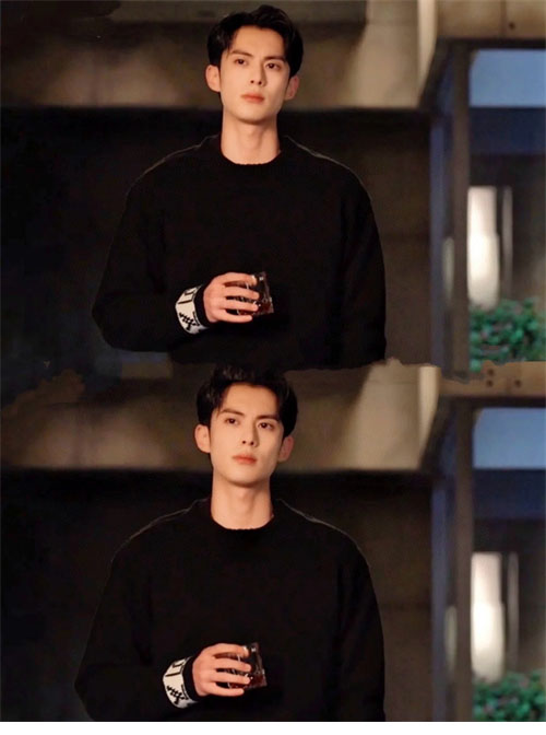 루이비통 LV 커프스 캐시미어 크루넥