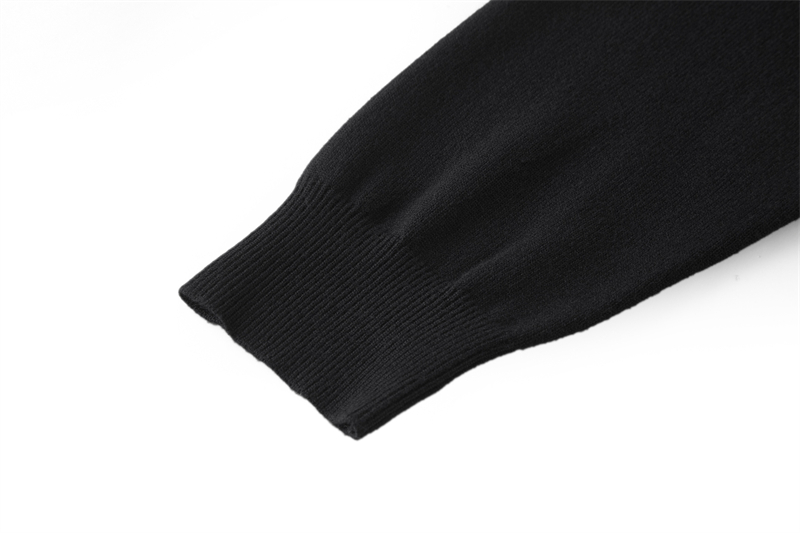 펜디 메탈 FF 로고 코튼 스웨터 니트