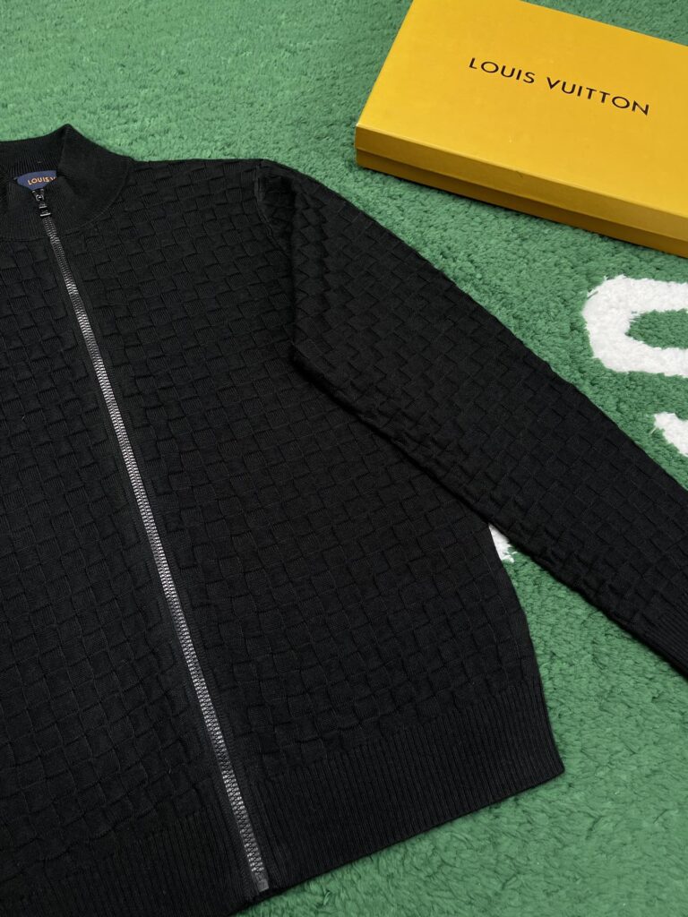 루이비통 다미에 시그니처 프론트 집업 가디건 “2COLOR”