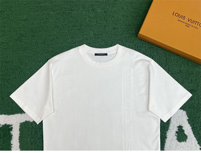 루이비통 엠보스 LV 티셔츠