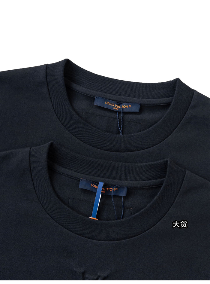 루이비통 엠보스드 LV 반팔 티셔츠