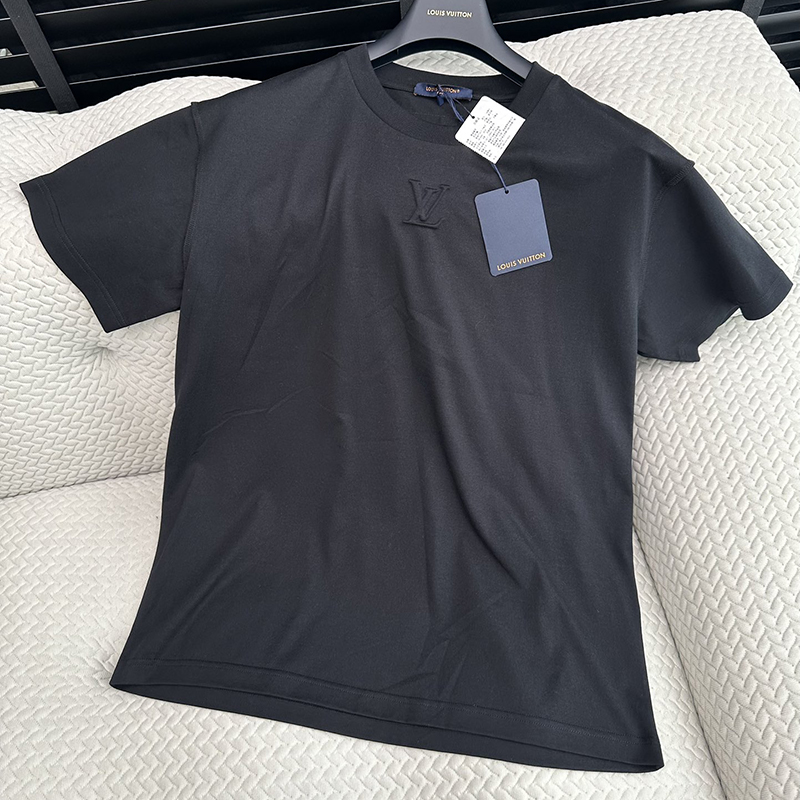 루이비통 엠보스드 LV 티셔츠